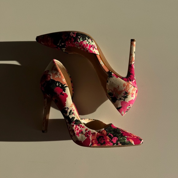 Jessica Simpson Vibrant Floral Heels - Picture 5 of 9